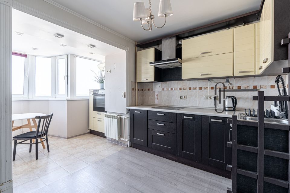 Продаётся 4-комнатная квартира, 88.6 м²