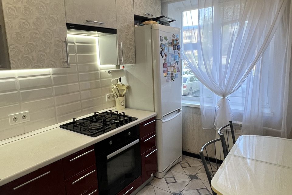 Продаётся 3-комнатная квартира, 59.6 м²