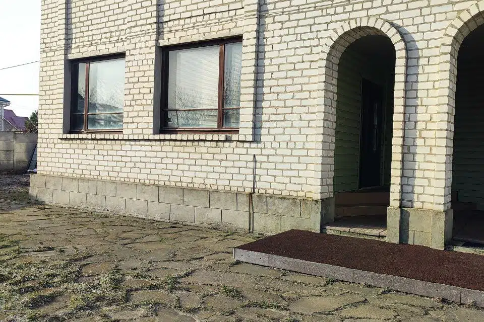 Продаётся 3-этажный дом, 246.2 м²