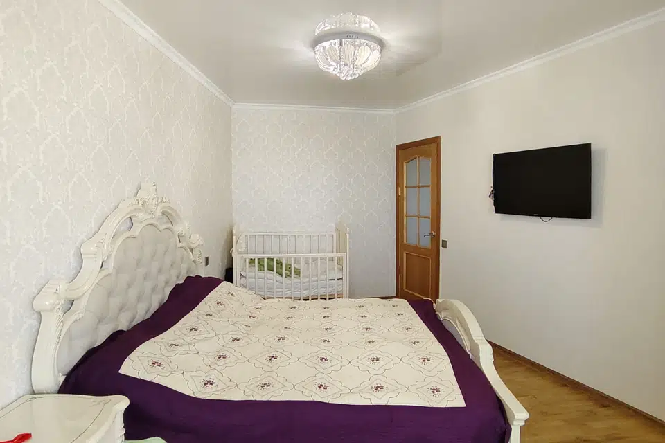 Продаётся 4-комнатная квартира, 80 м²