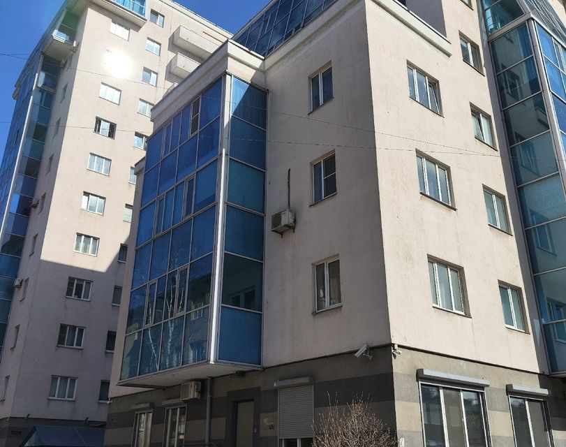 Продаётся 2-комнатная квартира, 71.2 м²