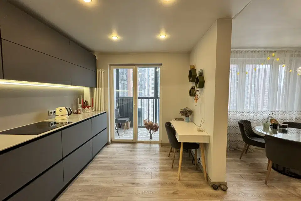 Продаётся 3-комнатная квартира, 72.5 м²
