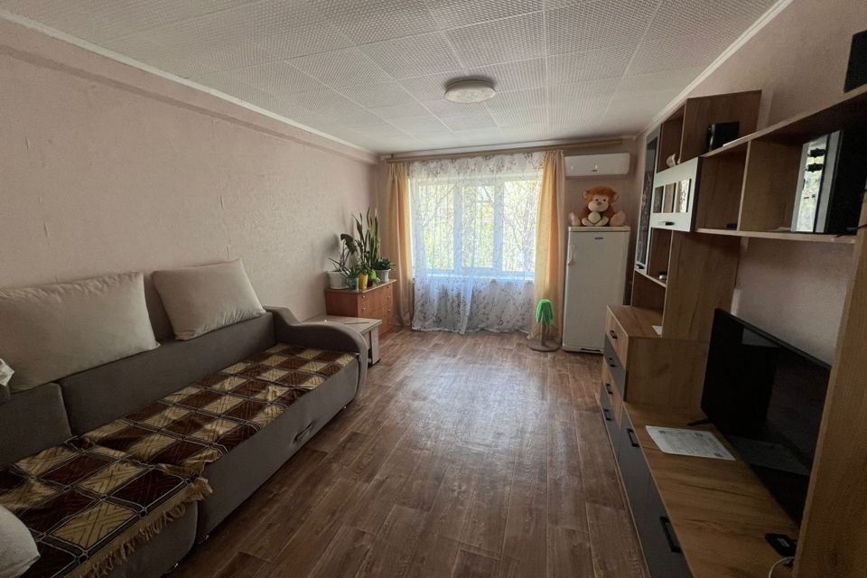 Продаётся 3-комнатная квартира, 59.6 м²