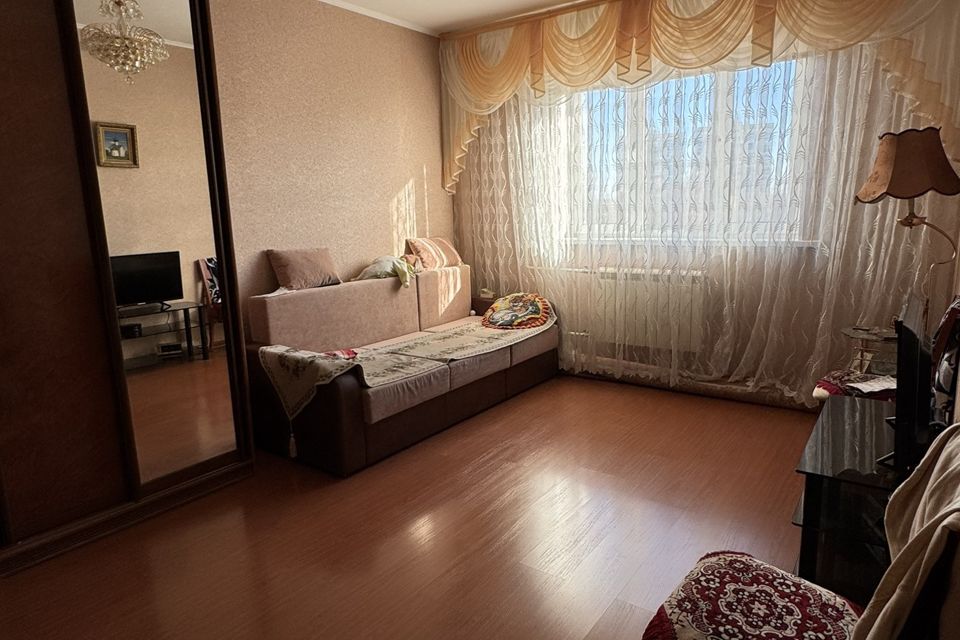 Продаётся 1-комнатная квартира, 38.4 м²