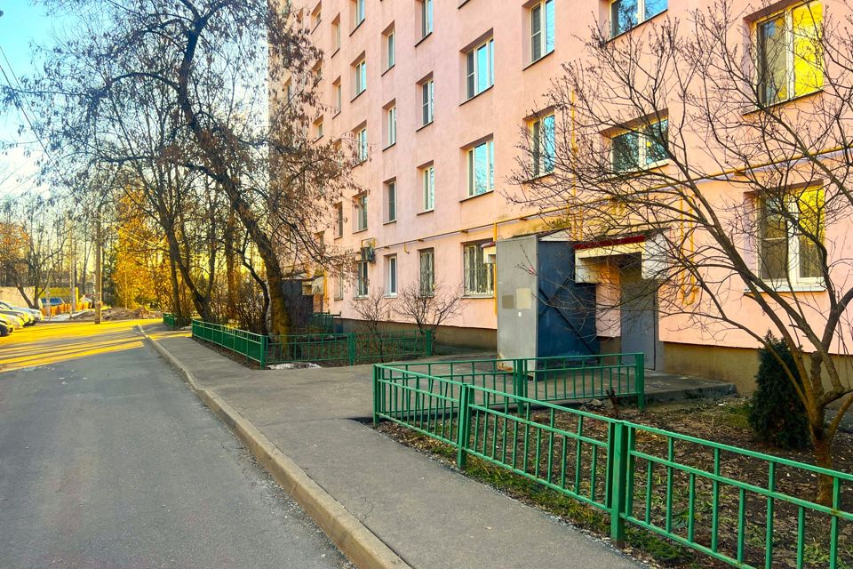 Продаётся 3-комнатная квартира, 60.5 м²