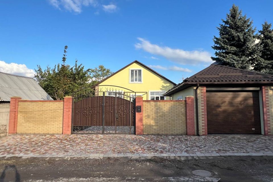 Продаётся 2-этажный дом, 190 м²