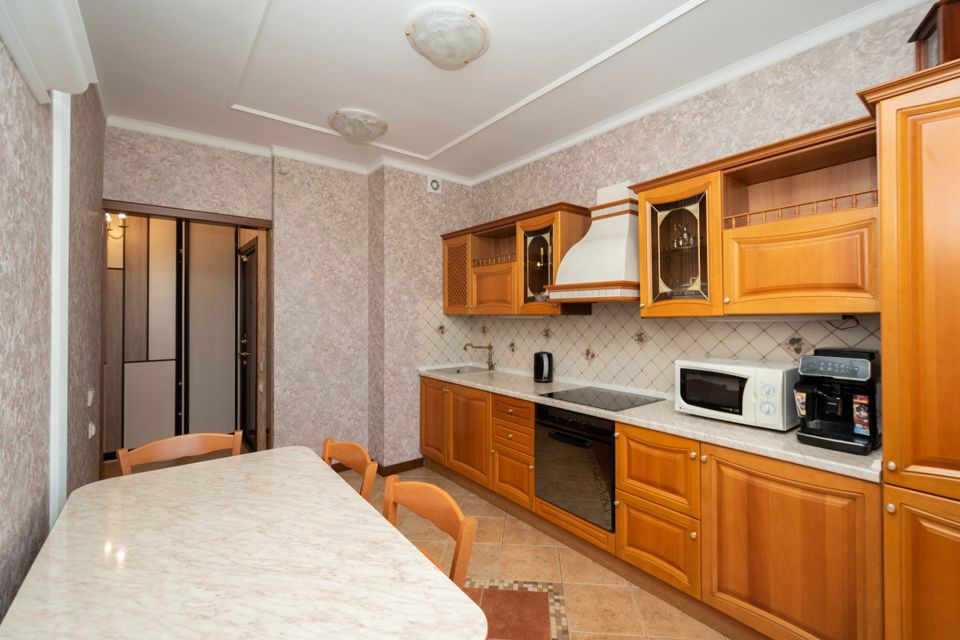 Продаётся 3-комнатная квартира, 77 м²