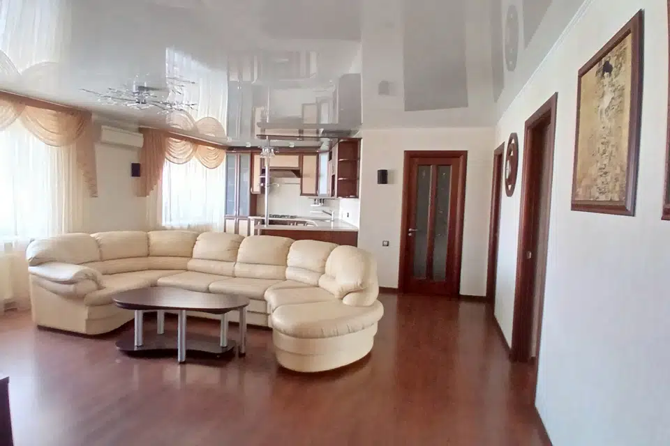Продаётся 3-комнатная квартира, 90.9 м²