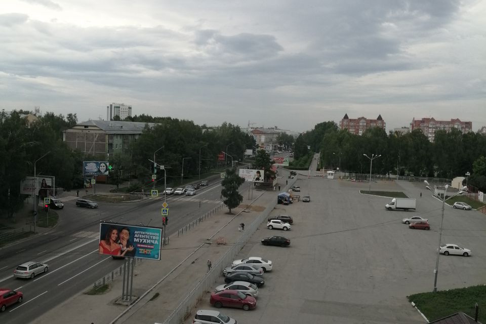 Продаётся 3-комнатная квартира, 167 м²