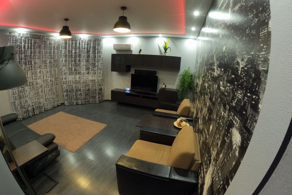 Продаётся 2-комнатная квартира, 55.6 м²