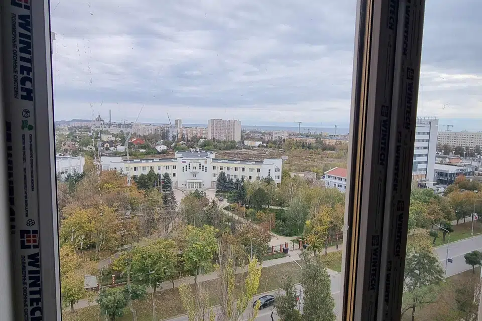 Продаётся 3-комнатная квартира, 132.1 м²