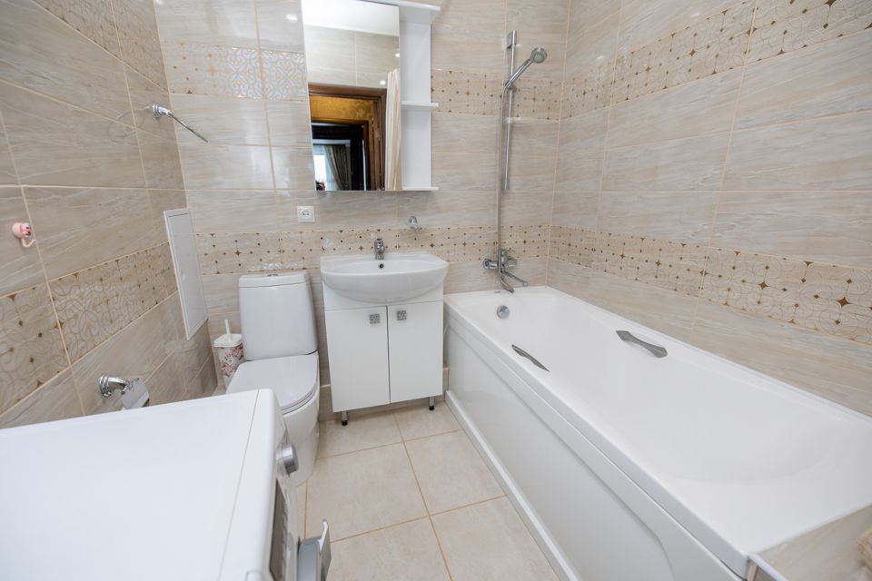 Продаётся 2-комнатная квартира, 73 м²