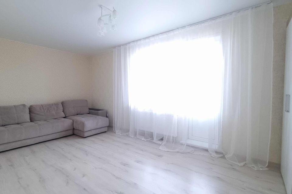 Сдаётся 2-комнатная квартира, 56 м²
