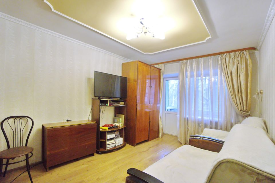 Продаётся 3-комнатная квартира, 55.8 м²