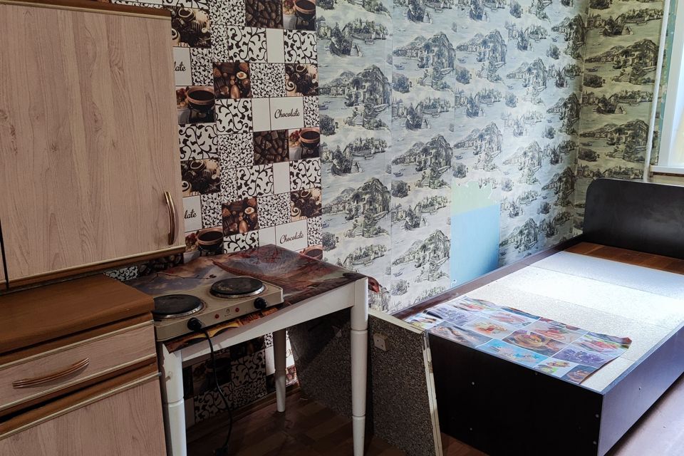 Продаётся комната в 1-комн. квартире, 14 м²