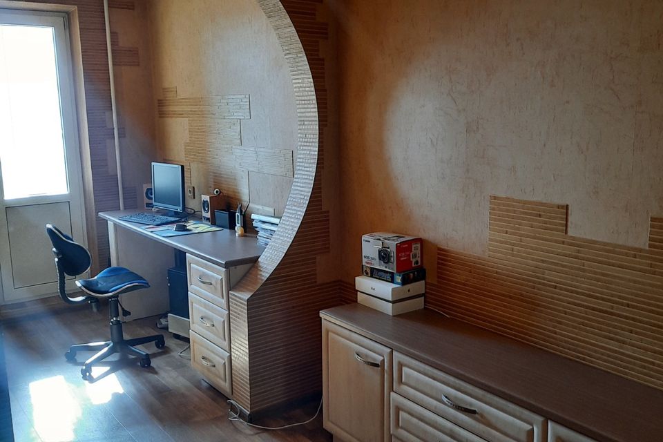 Продаётся 4-комнатная квартира, 86 м²