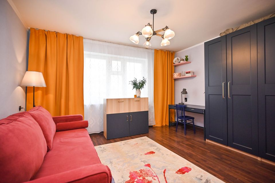 Продаётся 2-комнатная квартира, 56.9 м²