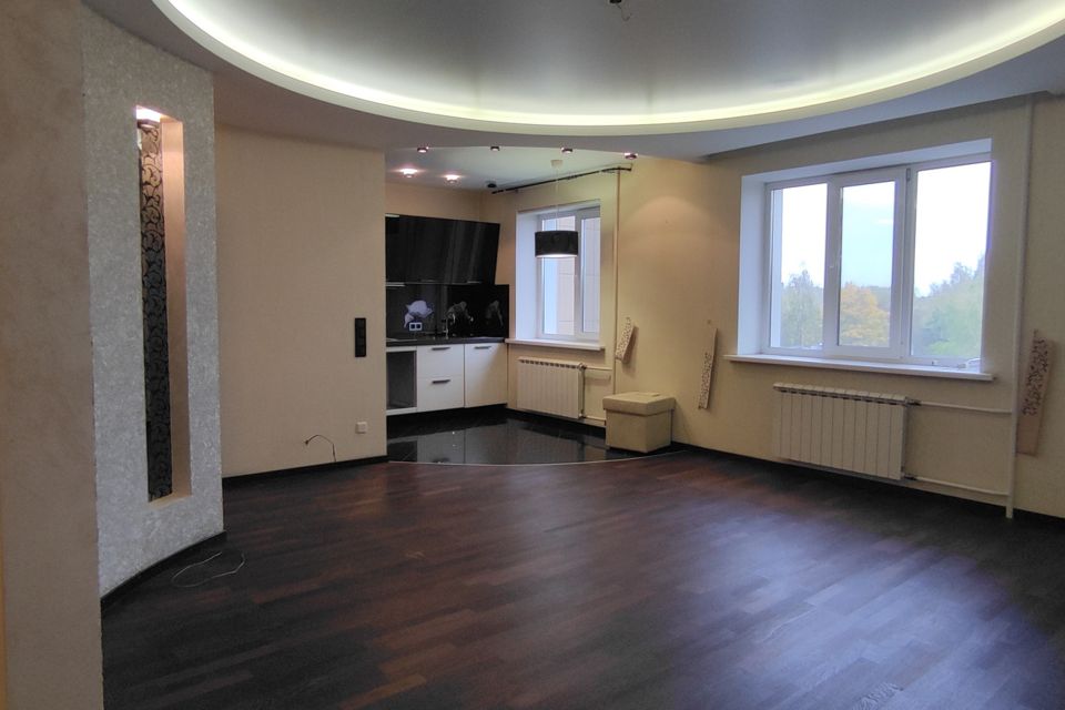 Продаётся 3-комнатная квартира, 97 м²