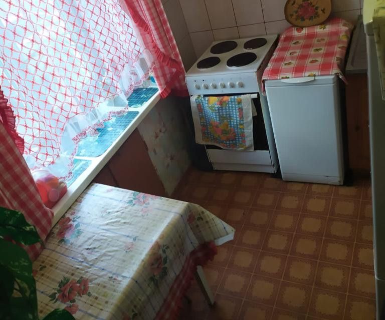 Продаётся 3-комнатная квартира, 56.9 м²