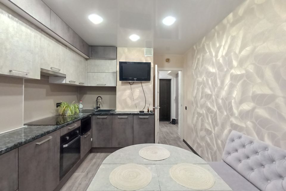 Продаётся 1-комнатная квартира, 42.6 м²