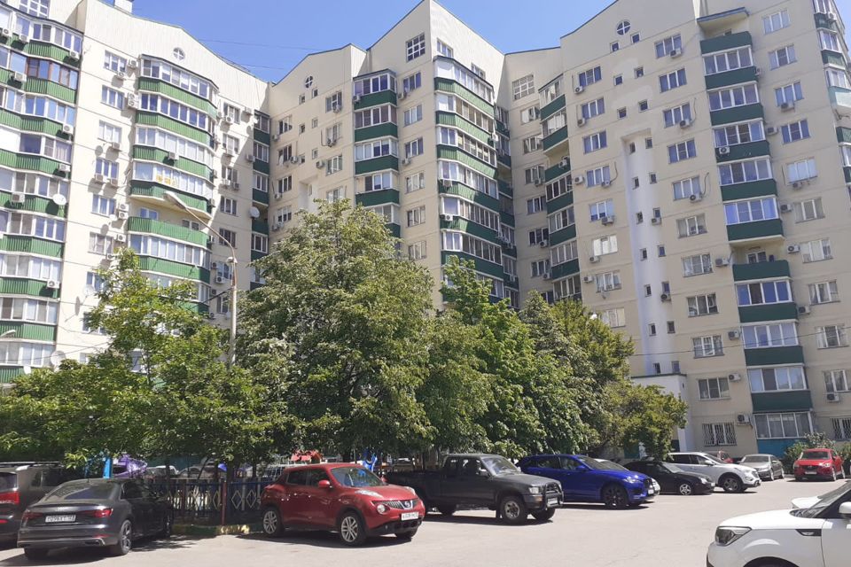 Продаётся 2-комнатная квартира, 75.7 м²