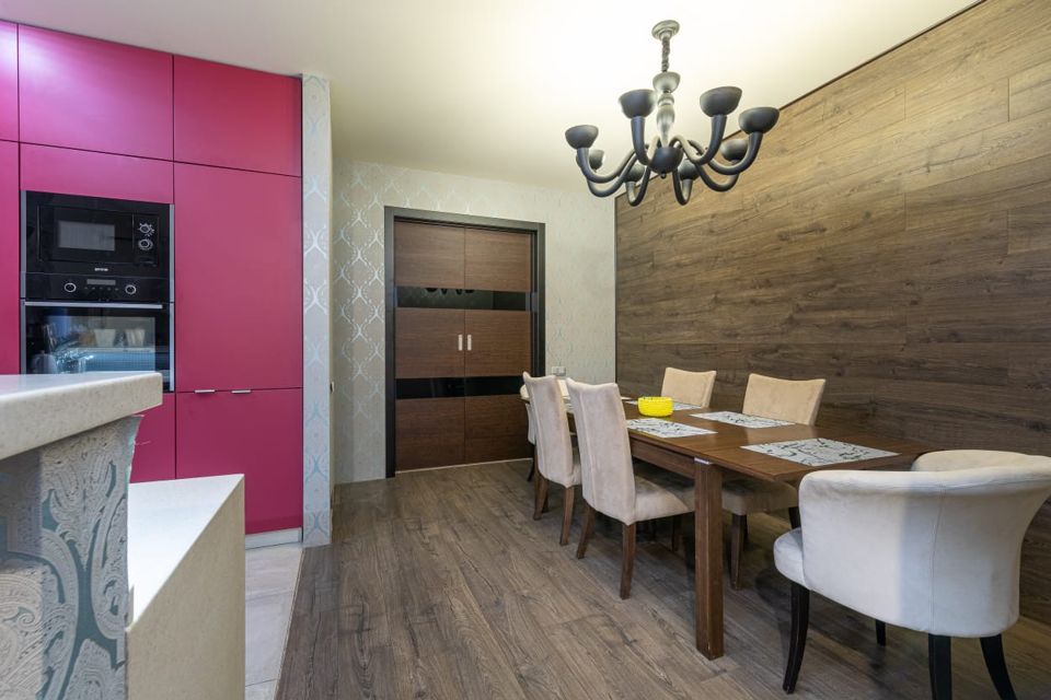 Продаётся 3-комнатная квартира, 98 м²