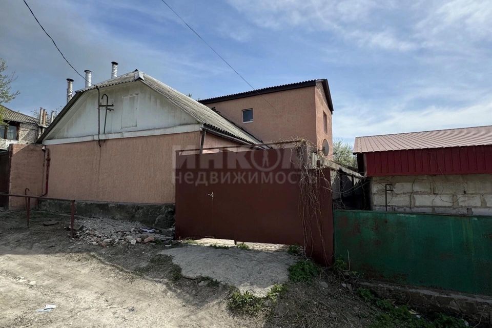 Продаётся 2-этажный дом, 80 м²