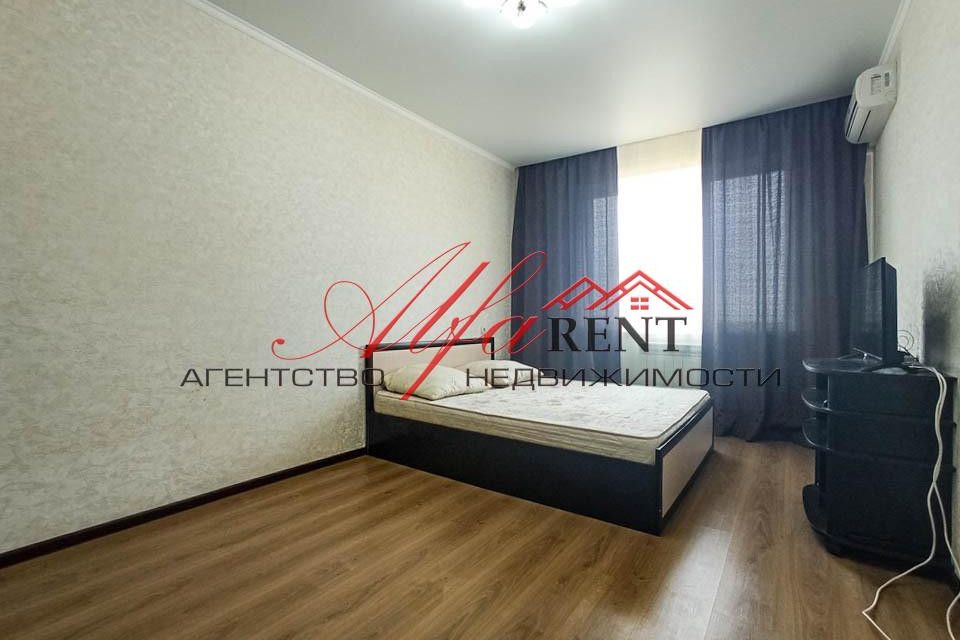 Сдаётся 1-комнатная квартира, 38 м²