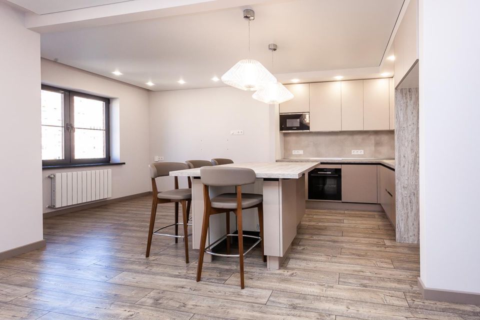 Продаётся 2-комнатная квартира, 89 м²