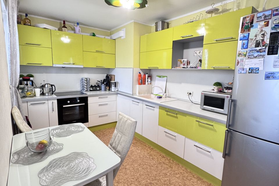 Продаётся 2-комнатная квартира, 57.3 м²