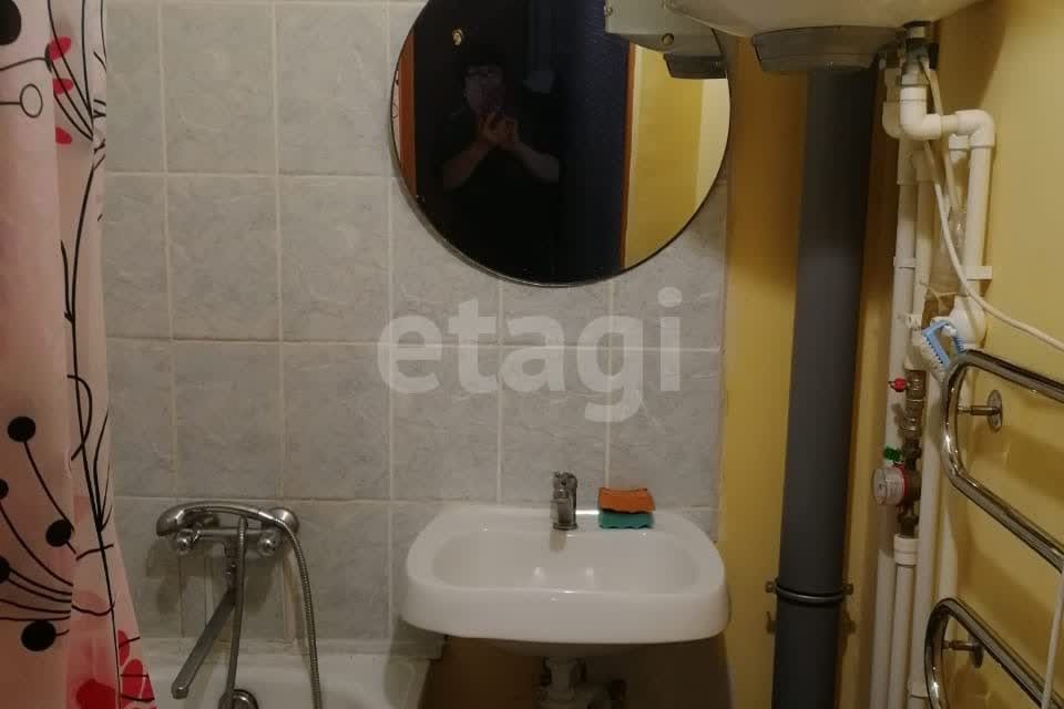 Продаётся 3-комнатная квартира, 61.6 м²