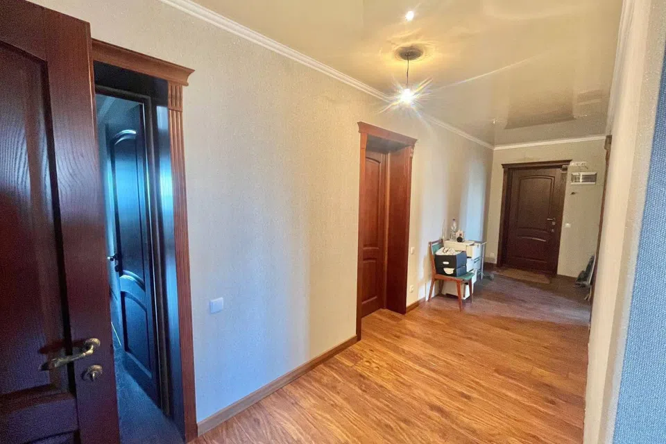 Продаётся 4-комнатная квартира, 88 м²