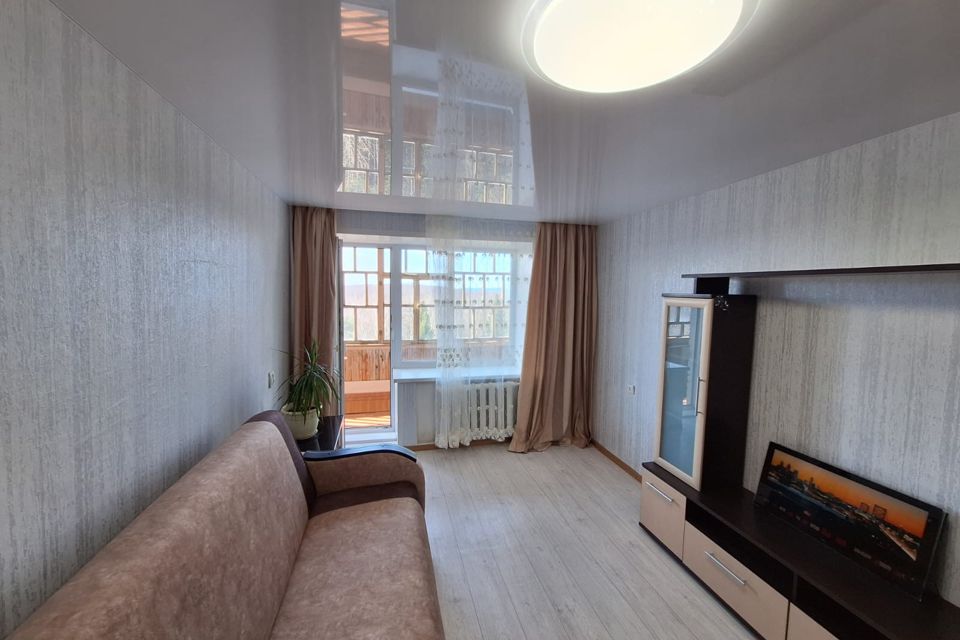Продаётся 1-комнатная квартира, 38 м²