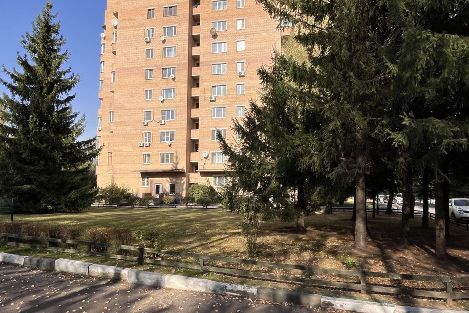 Продаётся 3-комнатная квартира, 115 м²