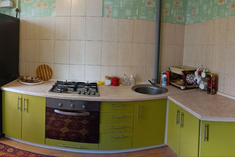 Продаётся 4-комнатная квартира, 81 м²