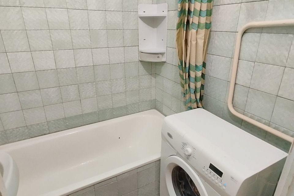 Продаётся 4-комнатная квартира, 98 м²