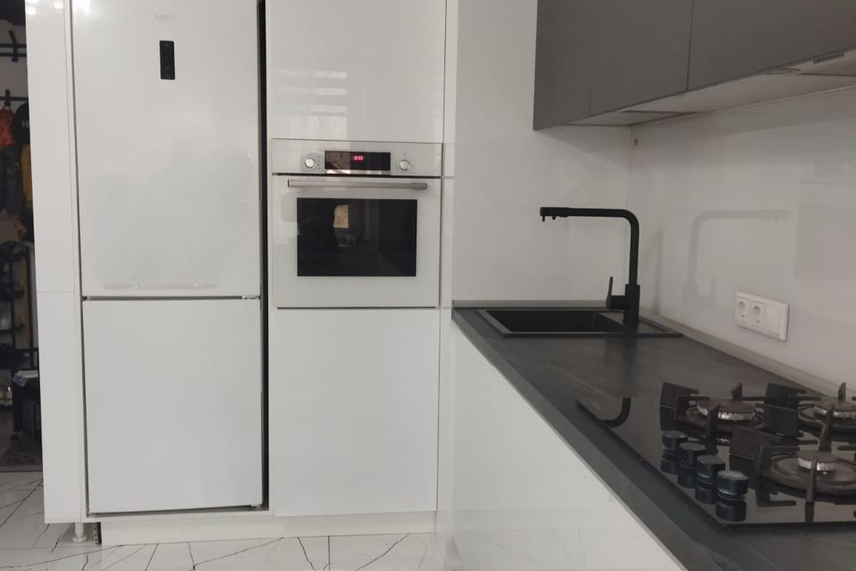 Продаётся 3-комнатная квартира, 63.1 м²