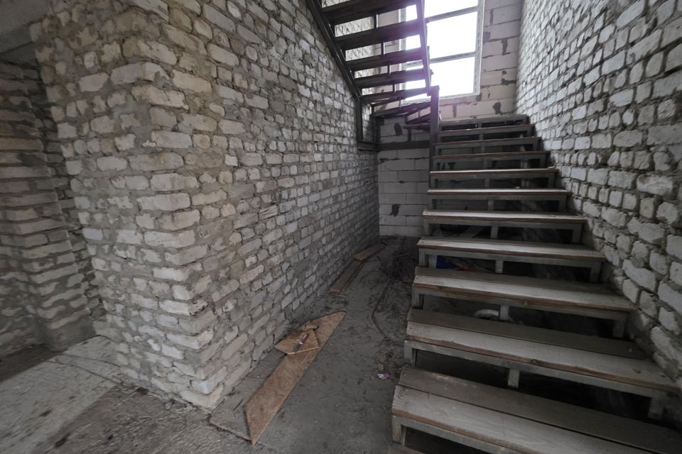 Продаётся 2-этажный дом, 270 м²