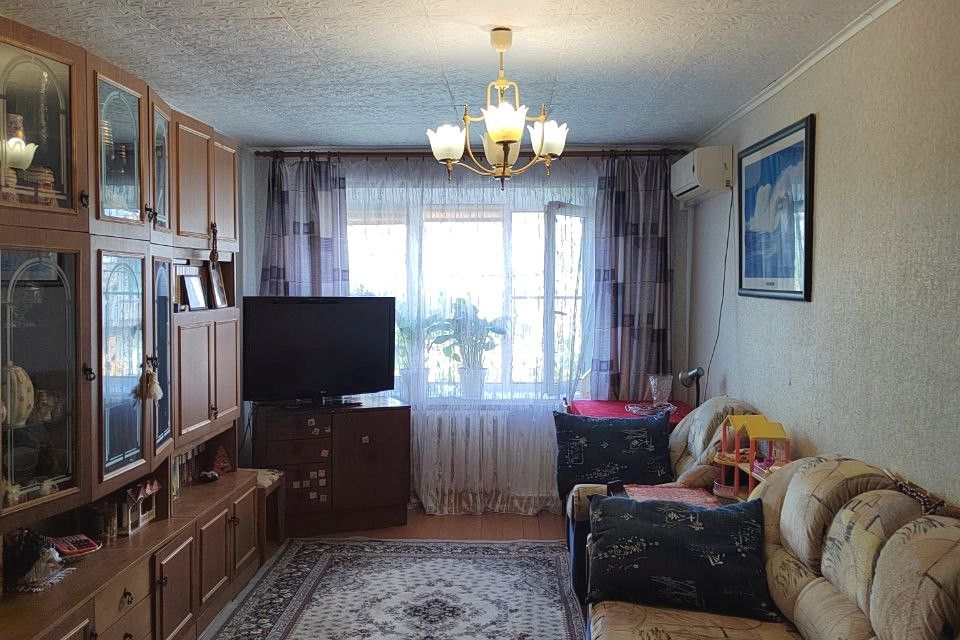 Продаётся 3-комнатная квартира, 59.4 м²