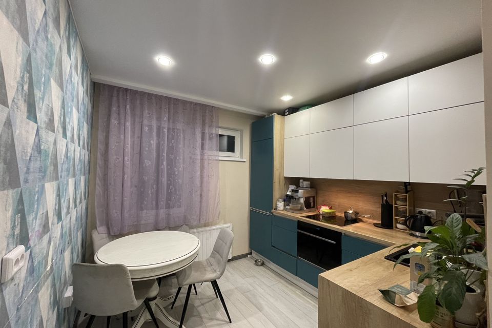 Продаётся 3-комнатная квартира, 67.7 м²