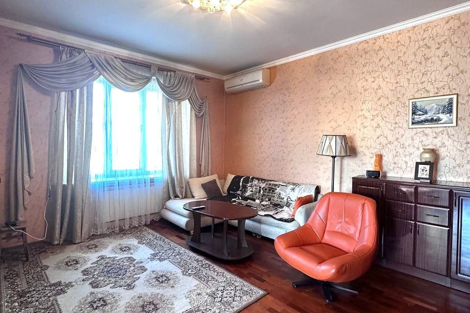 Продаётся 3-этажный дом, 311.5 м²