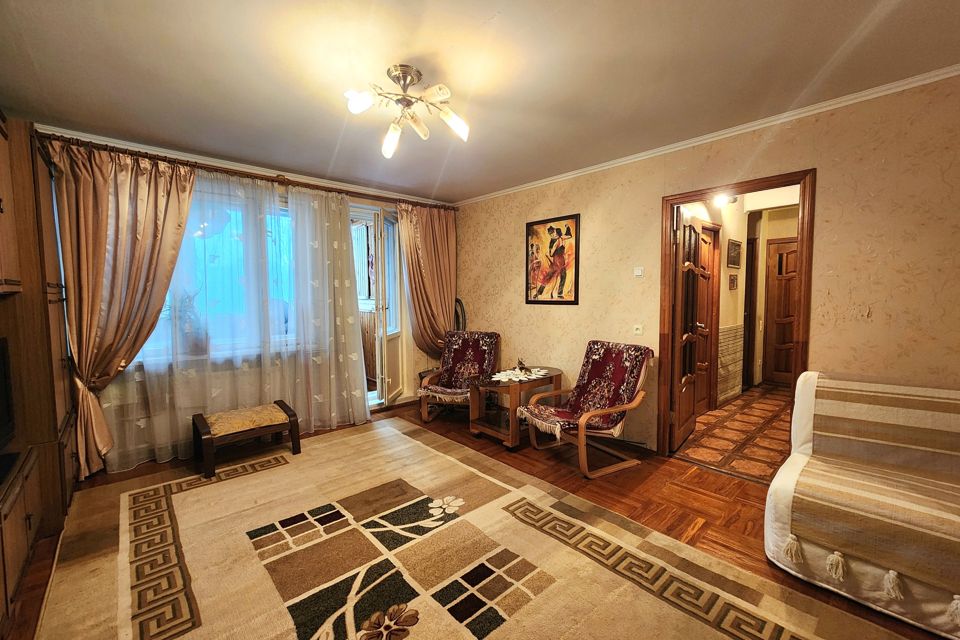 Продаётся 3-комнатная квартира, 56.5 м²