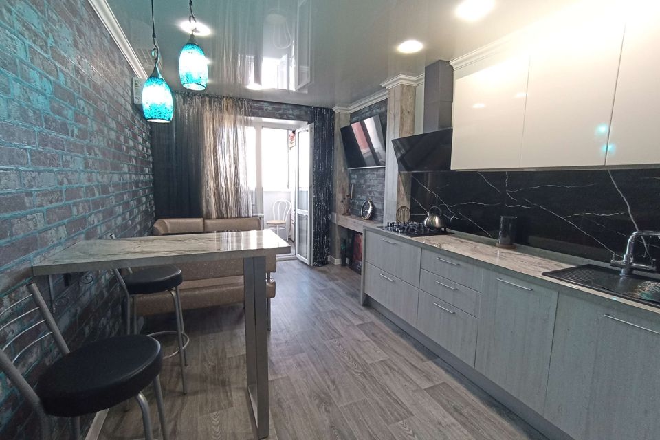 Продаётся 2-комнатная квартира, 58.1 м²