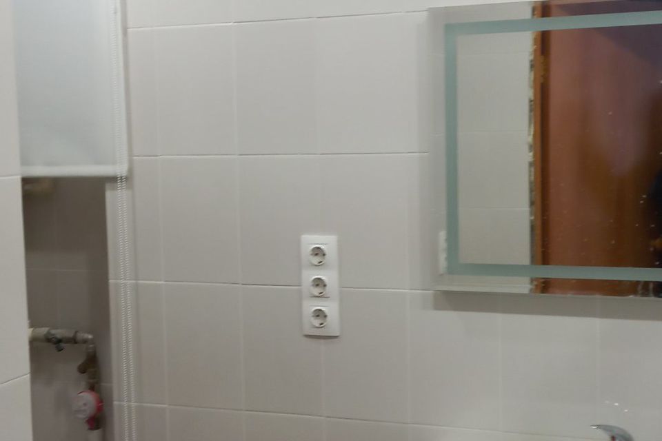 Продаётся 4-комнатная квартира, 75 м²