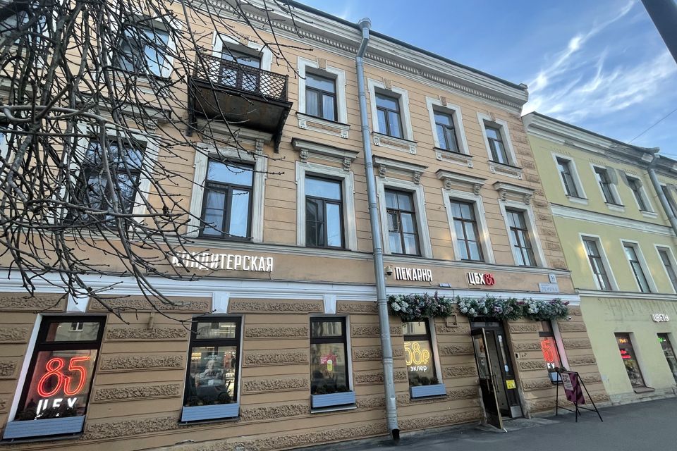 Продаётся 2-комнатная квартира, 82.1 м²