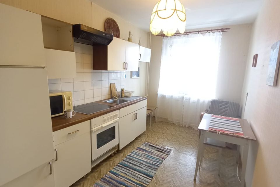 Продаётся 1-комнатная квартира, 37 м²