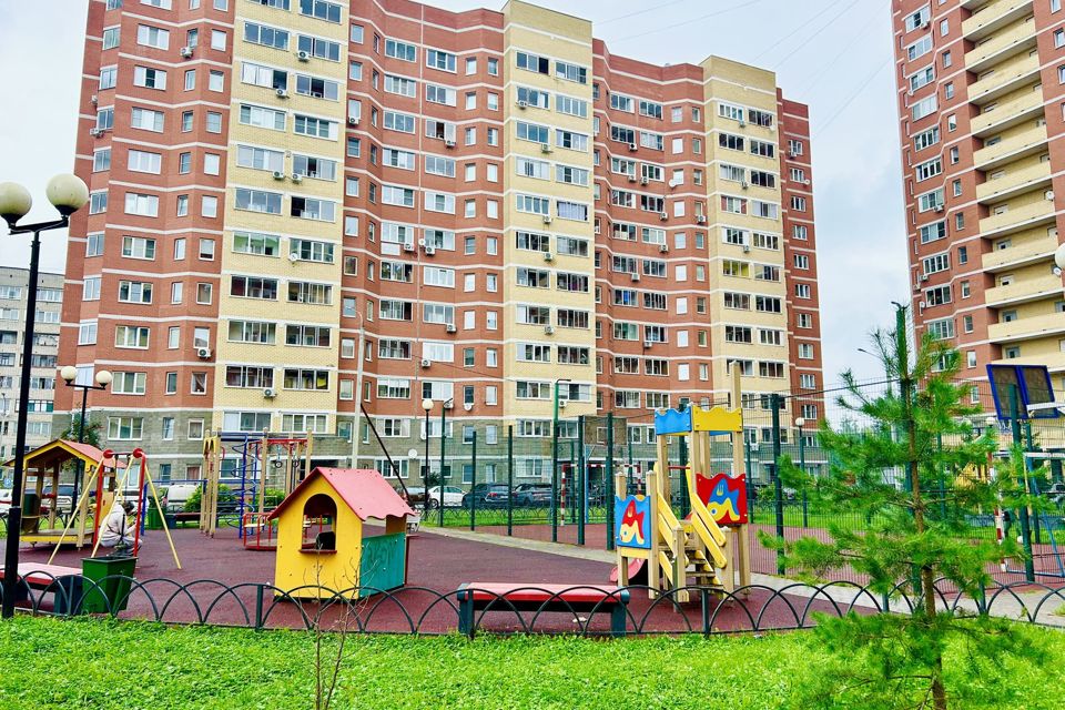 Продаётся 1-комнатная квартира, 37.4 м²