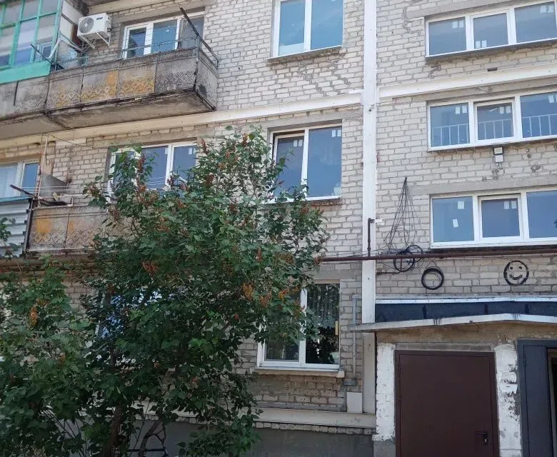 Продаётся 3-комнатная квартира, 57 м²