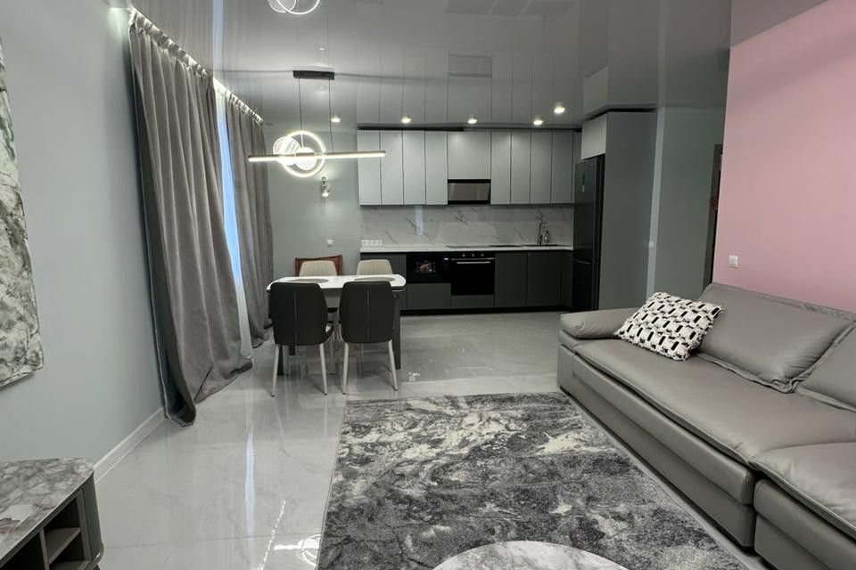 Сдаётся 3-комнатная квартира, 90 м²