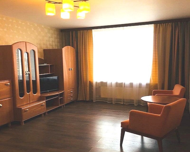Продаётся 1-комнатная квартира, 43 м²